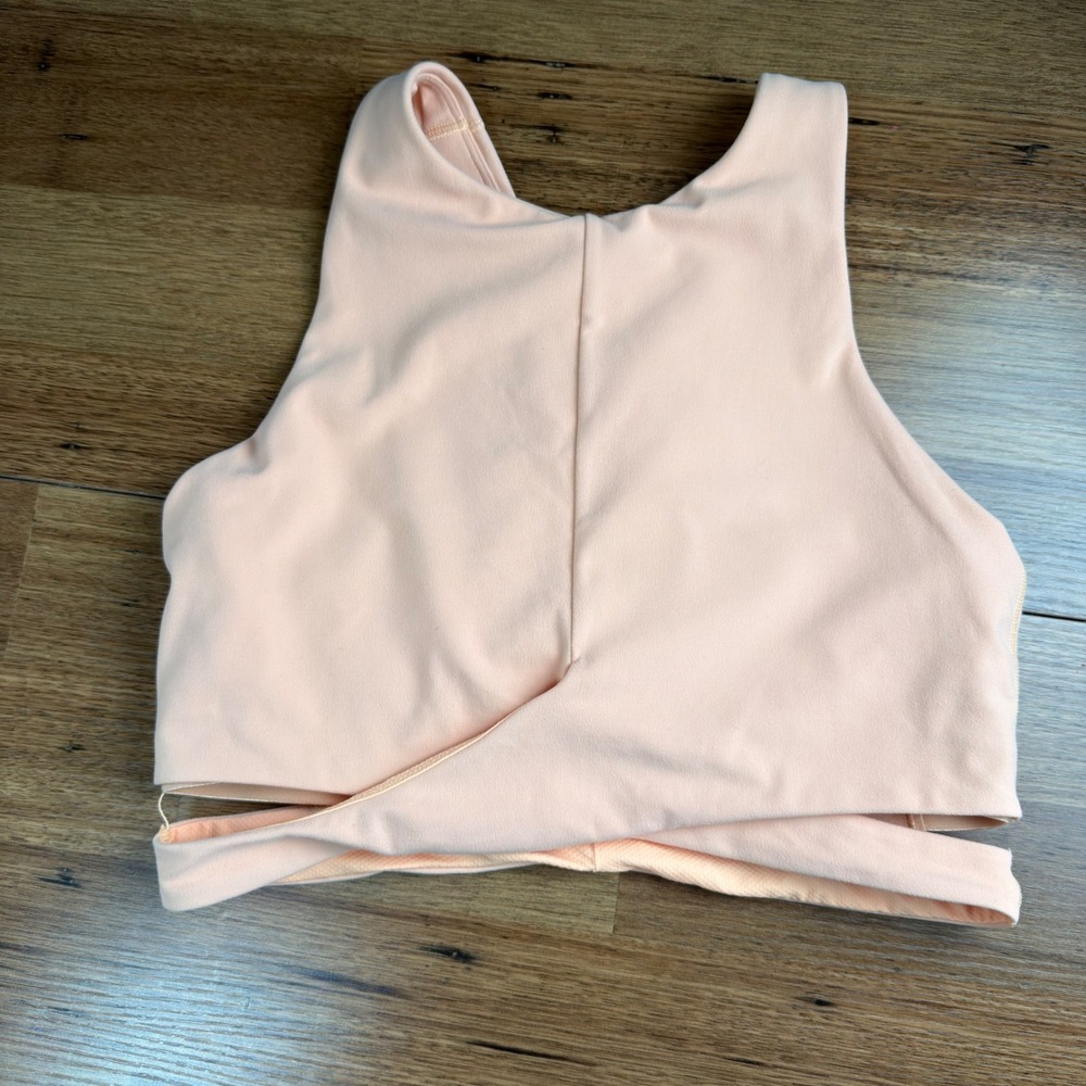 Athleta Peach High Neck Wrap Front Keyhole Back Sports Bra Medium Athleisure
